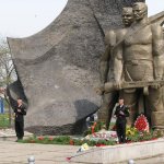 Как возводили памятник в Славянке