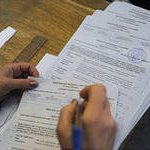 В Приморье член избиркома оштрафована за незаконную выдачу бюллетеня