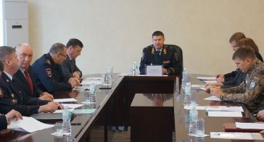 Главный полицейский края провел рабочие встречи в Хасанском районе